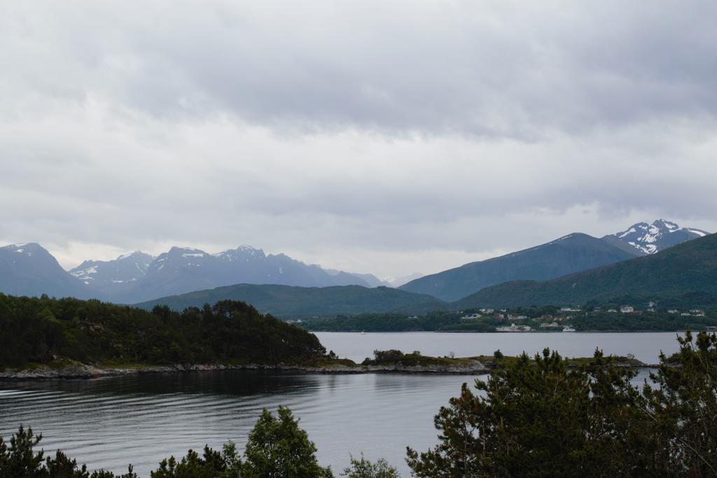 Volsdalen Camping Alesund Exterior photo